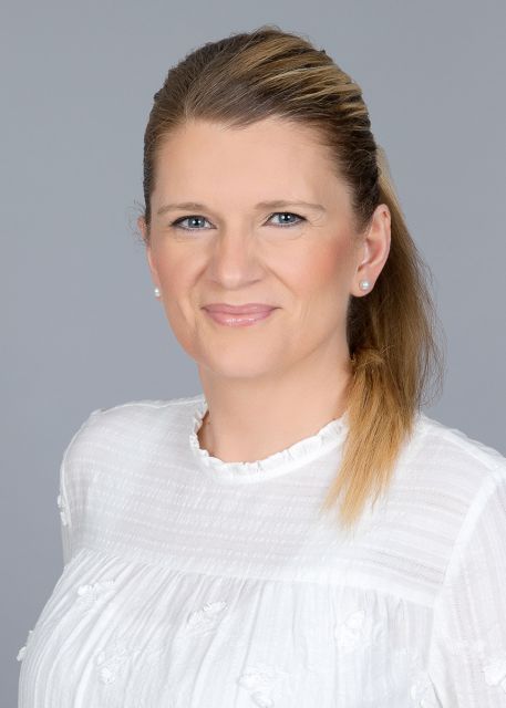 Ioanna Tsiamou klein bg